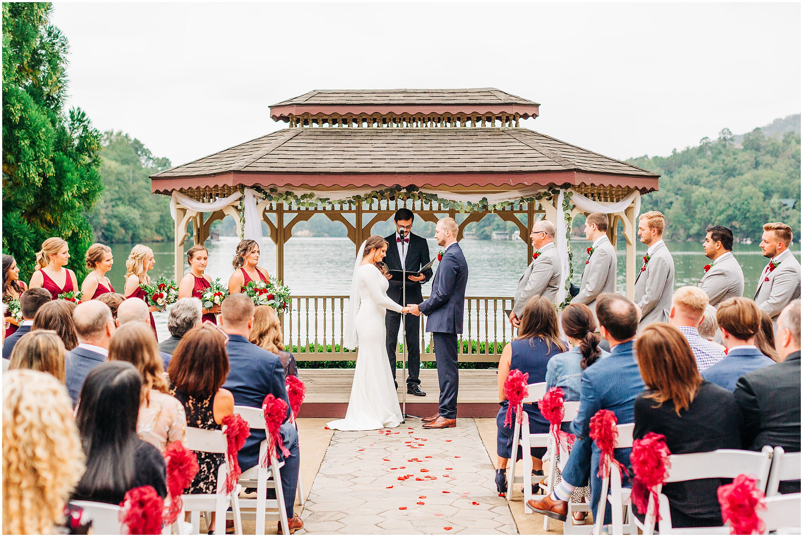 wedding at rumbling bald resort in lake lure